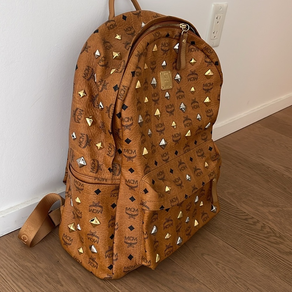 MCM studded visetos backpack - Picture 2 of 10